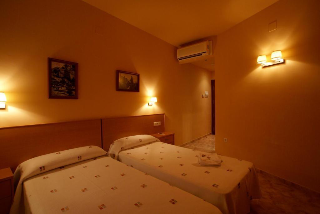 Hotel Mont-Roig Екстер'єр фото
